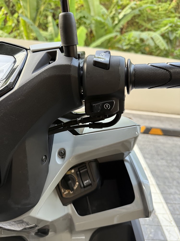 Honda Click 160 rental for a month — photo from Daniil review
