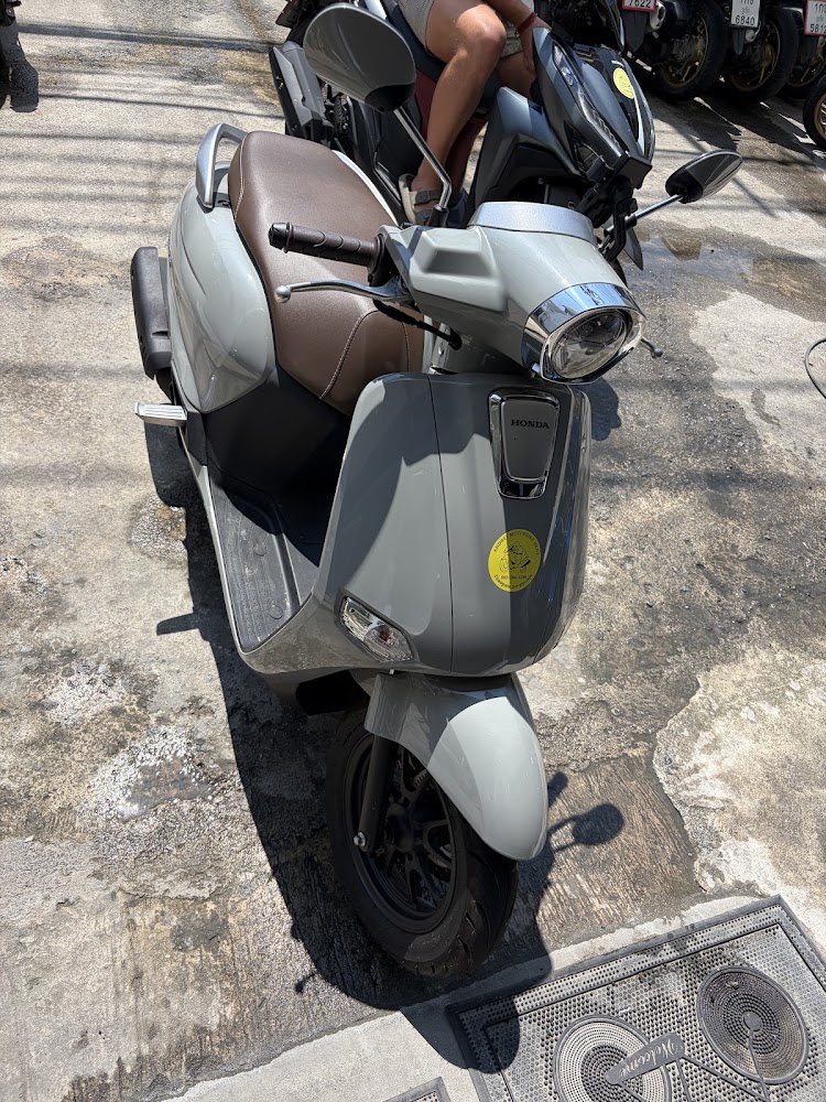 Honest bike rental with no hidden fees — photo from Nadine review