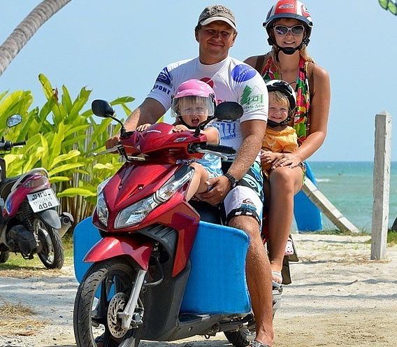 Renting a Bike in Phuket without a License: Rules and Recommendations for Tourists in 2026