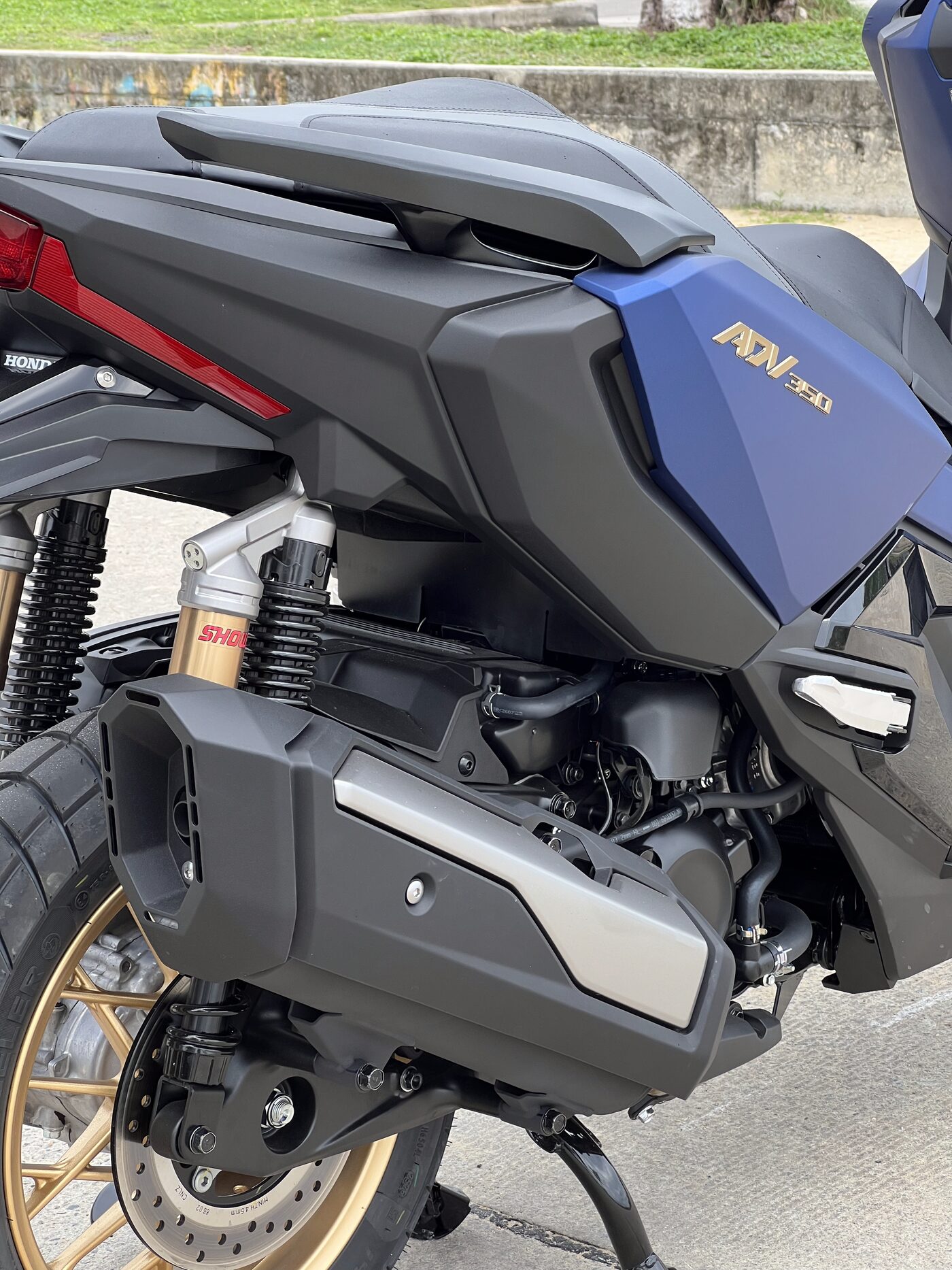 Honda ADV 350cc RoadSync — 4