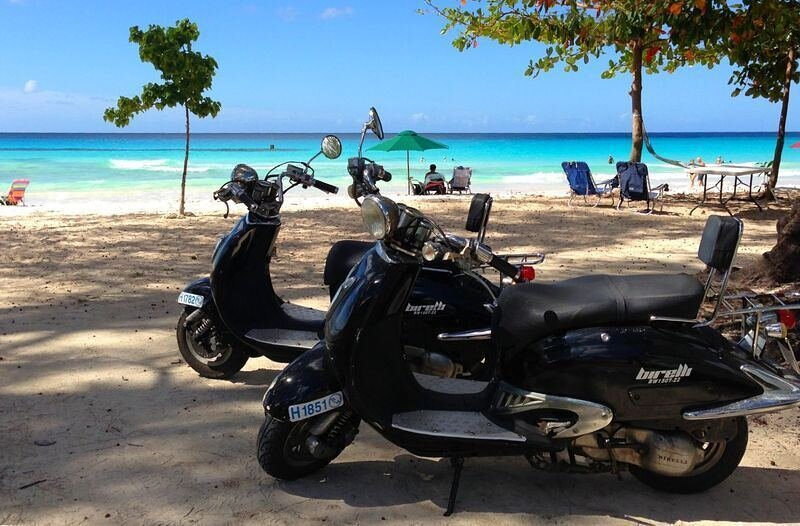 Where to Park a Motorbike in Phuket: Parking Features, Free Parking Areas, and Important Tips